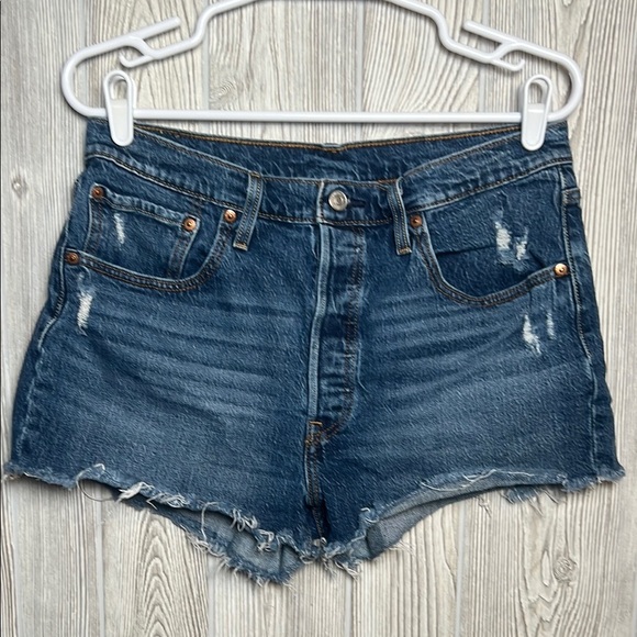 Levi's Blue Jean Shorts Distressed Frayed Hem Dark Wash Size 31 - Picture 1 of 5